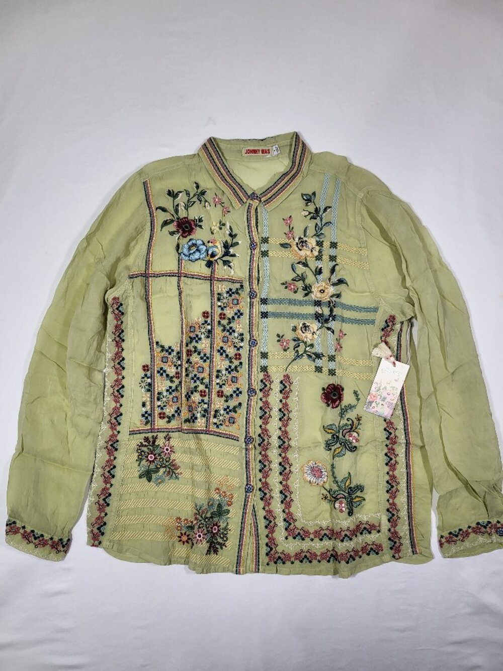 NWT Johnny Was Daniel Blouse Tarragon Green Embroidered Silk Button Front Small